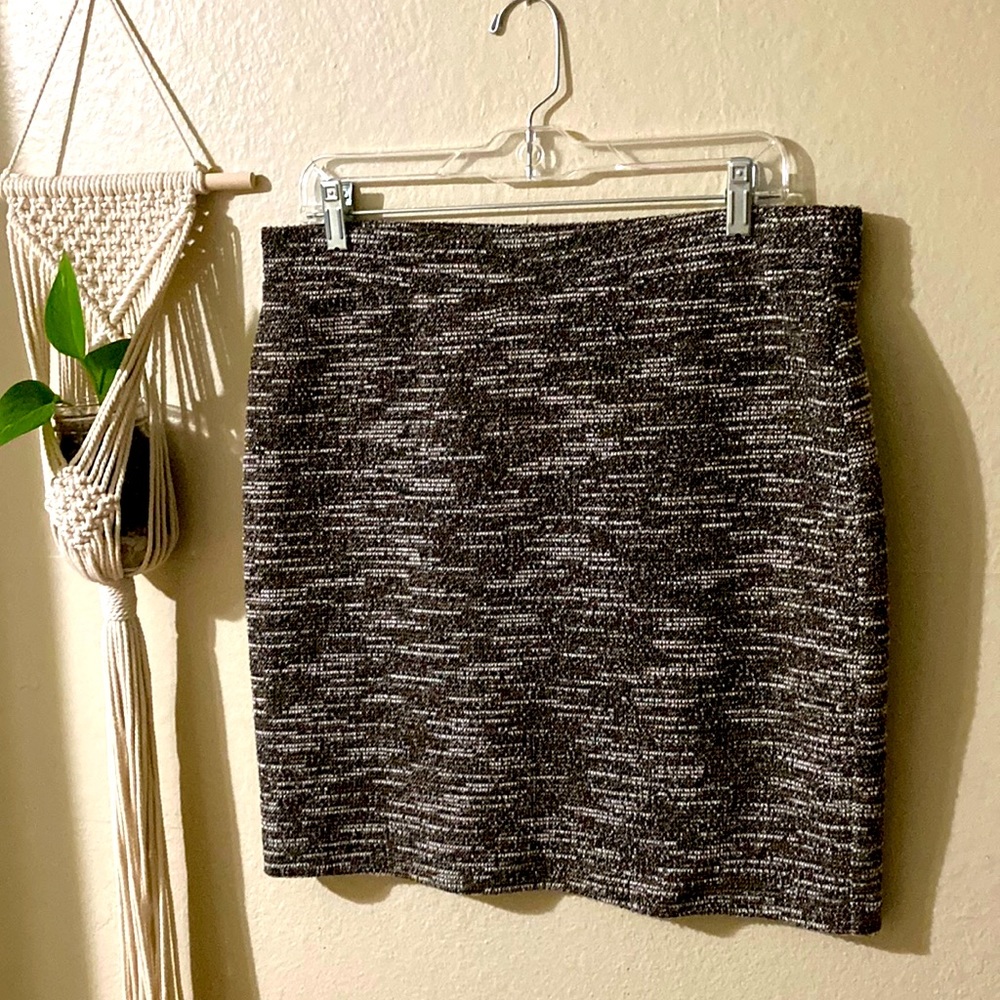LOFT stretchy skirt, Size L